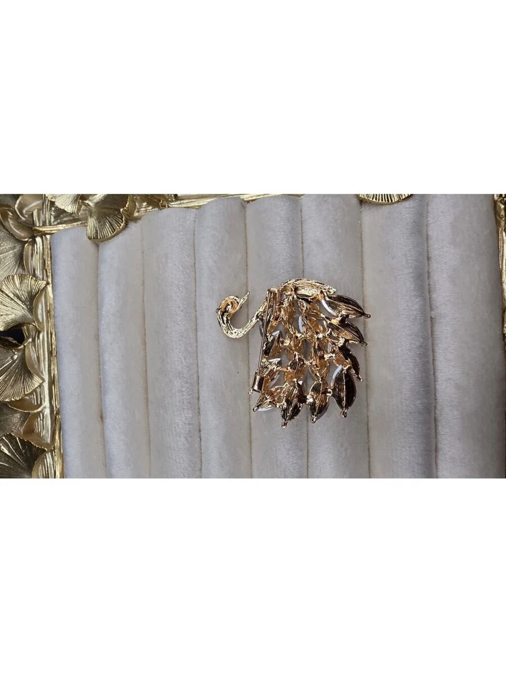 Elegant Gold-Tone Swan Brooch with Clear Crystals, Fashion Jewelry